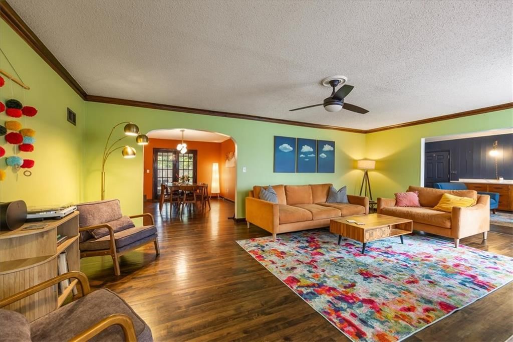 Photo 7 of 36 - 3137 N 54 Street, Kansas City, KS 66104