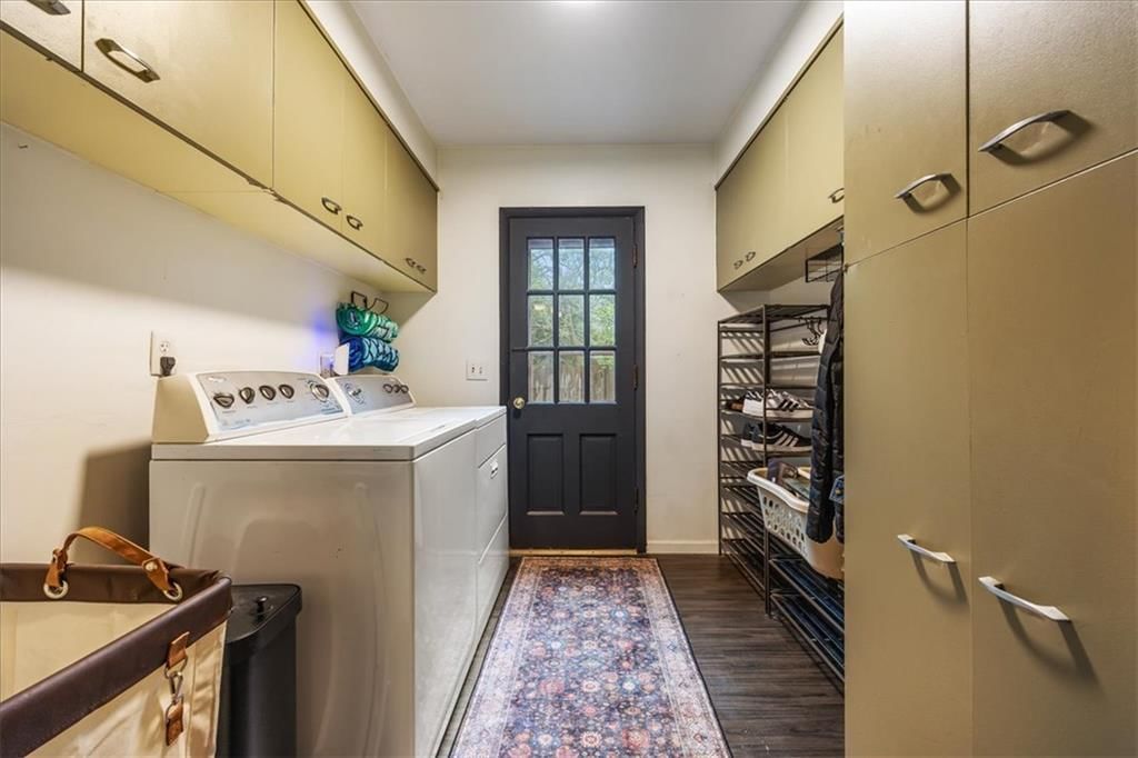 Photo 13 of 36 - 3137 N 54 Street, Kansas City, KS 66104