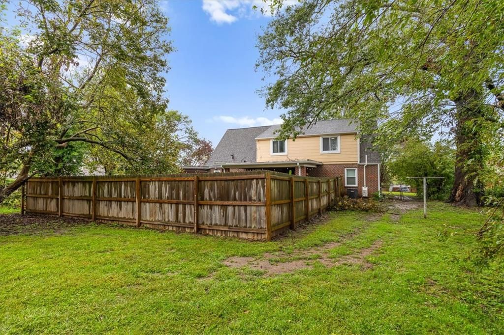 Photo 36 of 36 - 3137 N 54 Street, Kansas City, KS 66104