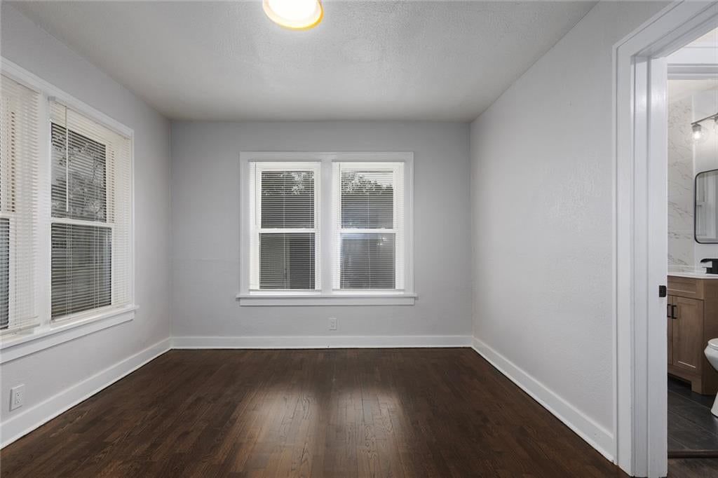 203 E 2nd Street — photo 23