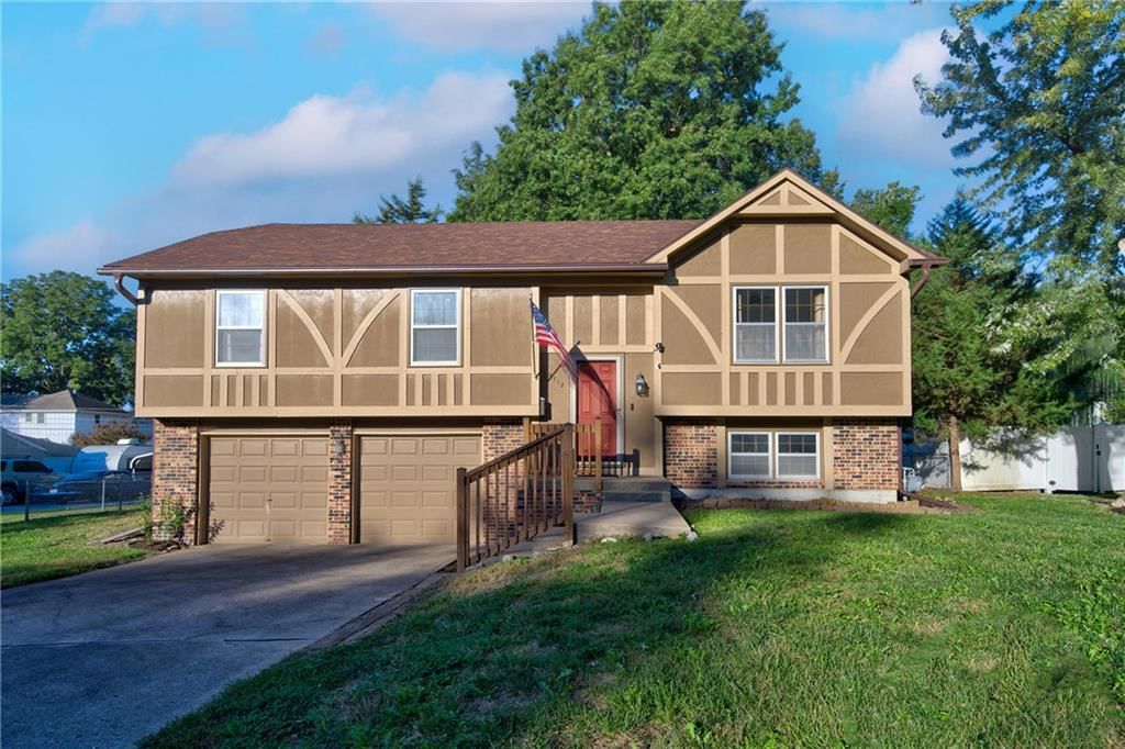 5712 Long Avenue, Shawnee, KS
