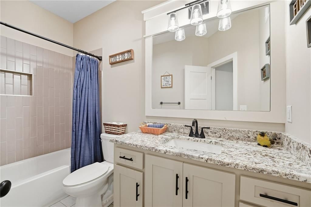 Photo 29 of 79 - 4372 Aspen Drive, Basehor, KS 66007