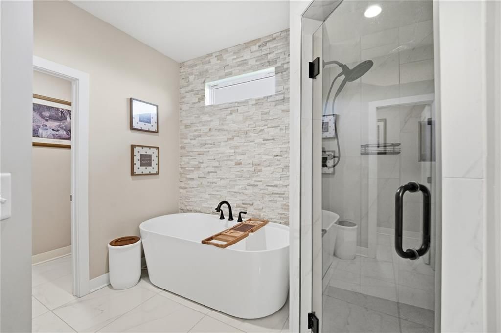 Photo 37 of 79 - 4372 Aspen Drive, Basehor, KS 66007