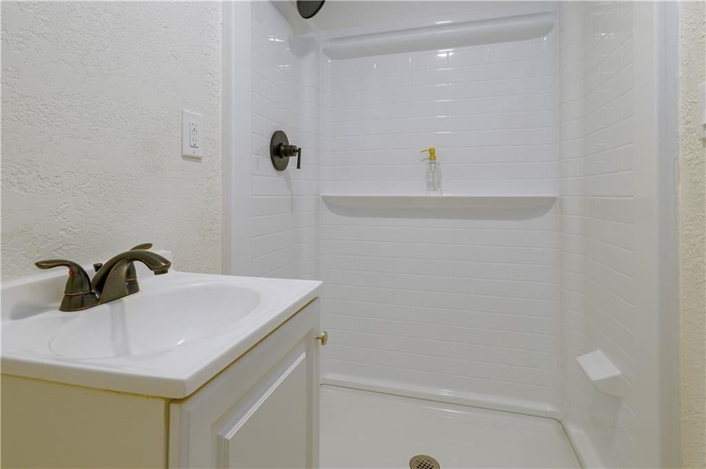 9624 N Wayne Avenue — photo 51