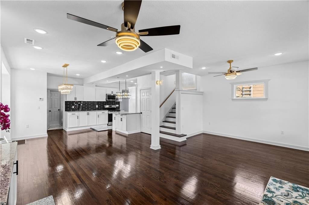 222 N 18th Street, Kansas City, KS: listing photo 2