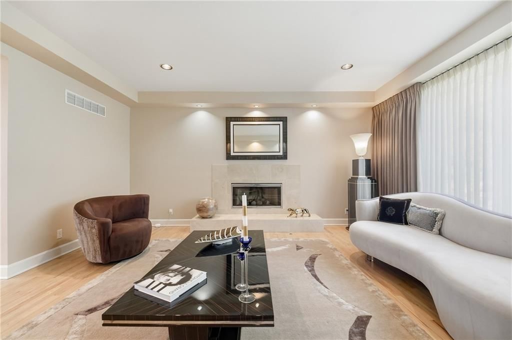 Photo 27 of 78 - 12707 Woodson Street, Overland Park, KS 66209