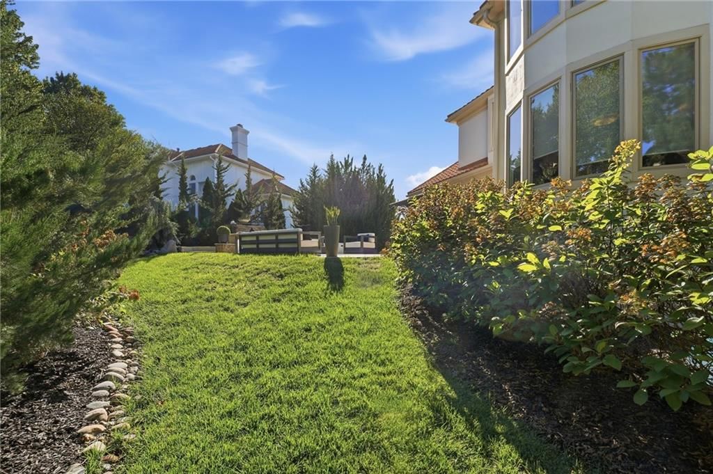 Photo 65 of 78 - 12707 Woodson Street, Overland Park, KS 66209