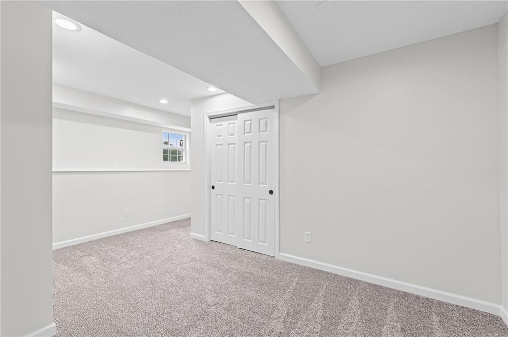 1203 E 118 Terrace — photo 40