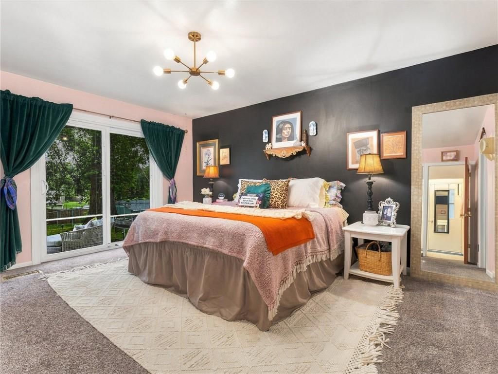 Photo 11 of 29 - 5329 N MICHIGAN Avenue, Kansas City, MO 64118