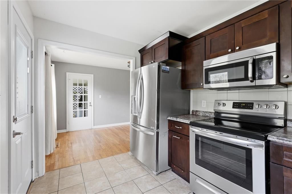 9012 Wornall Road, Kansas City, MO: listing photo 3