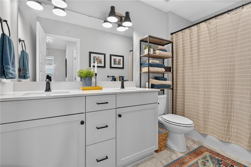 Home office at 18068 Hauser Street, Overland Park, KS 66013