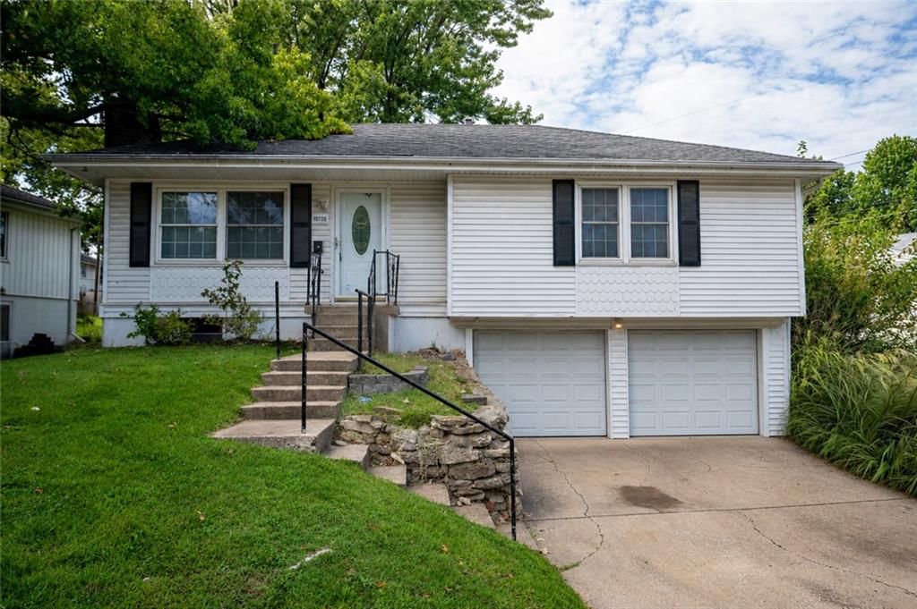 10708 E 32nd Street, Independence, MO