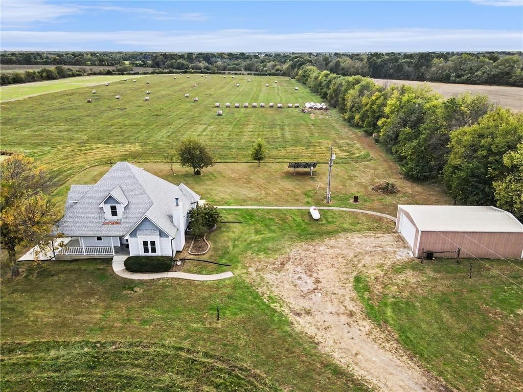 26503 283rd Street, Harrisonville, MO: listing photo 3