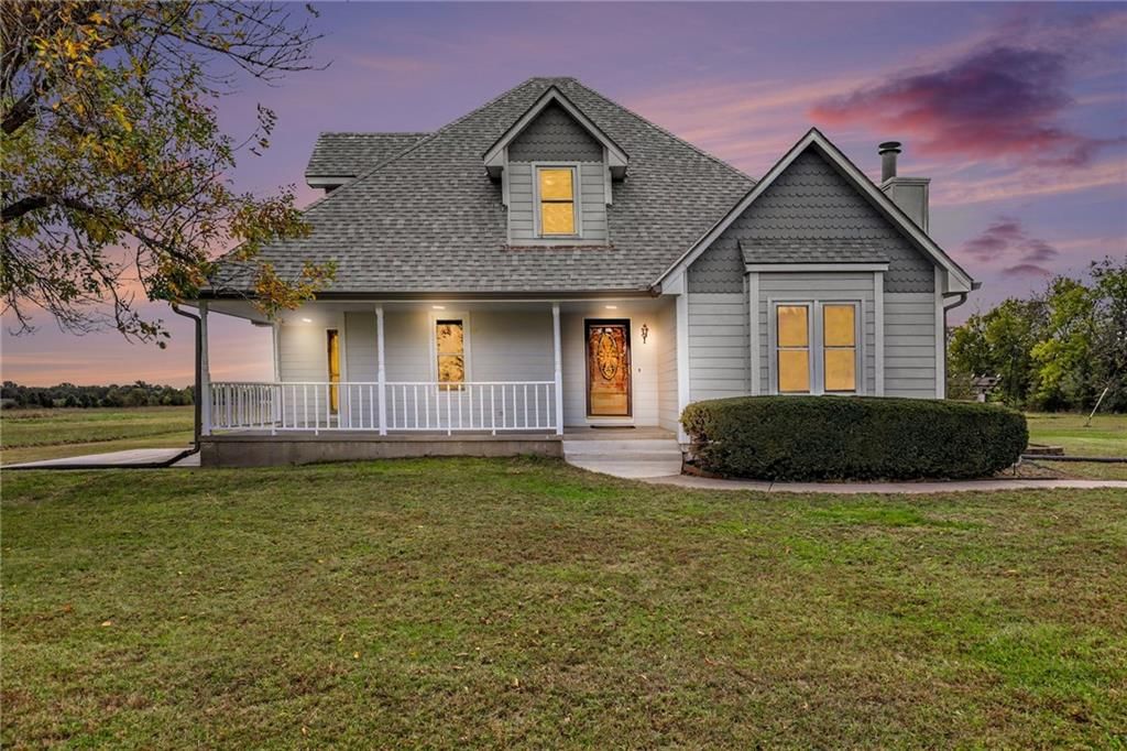 Photo 30 of 34 - 26503 283rd Street, Harrisonville, MO 64701