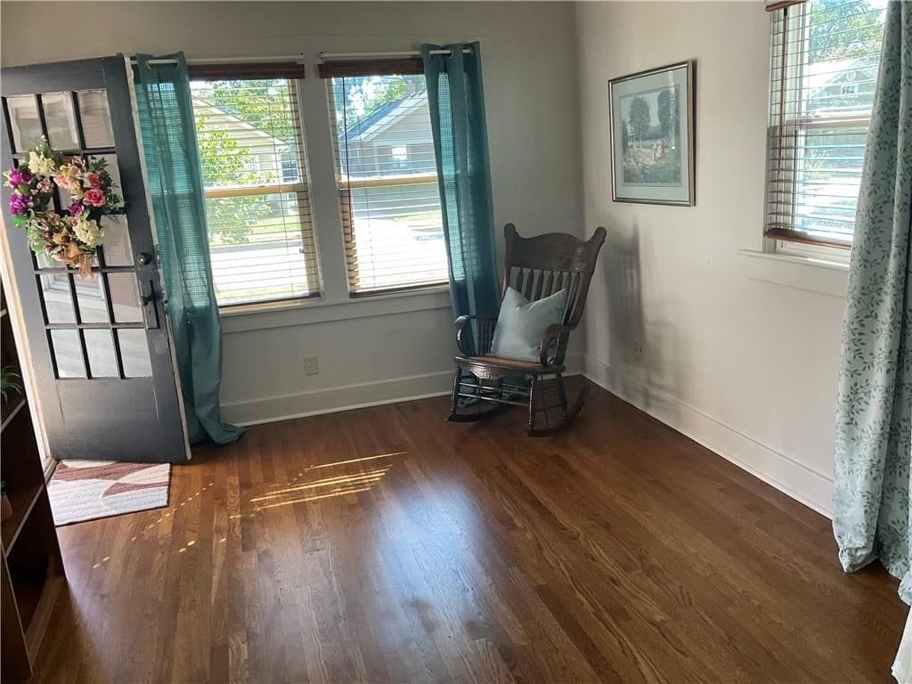 Photo 6 of 19 - 1014 E 23rd Avenue, North Kansas City, MO 64116