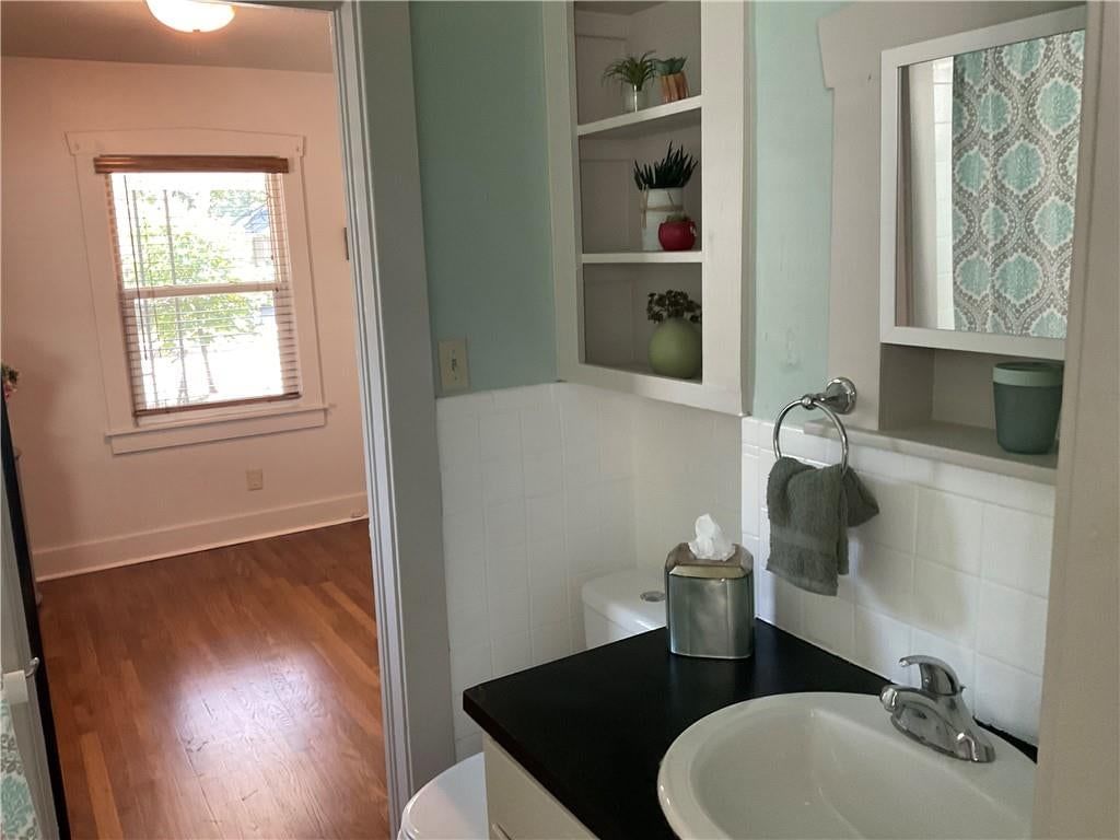 Photo 15 of 19 - 1014 E 23rd Avenue, North Kansas City, MO 64116