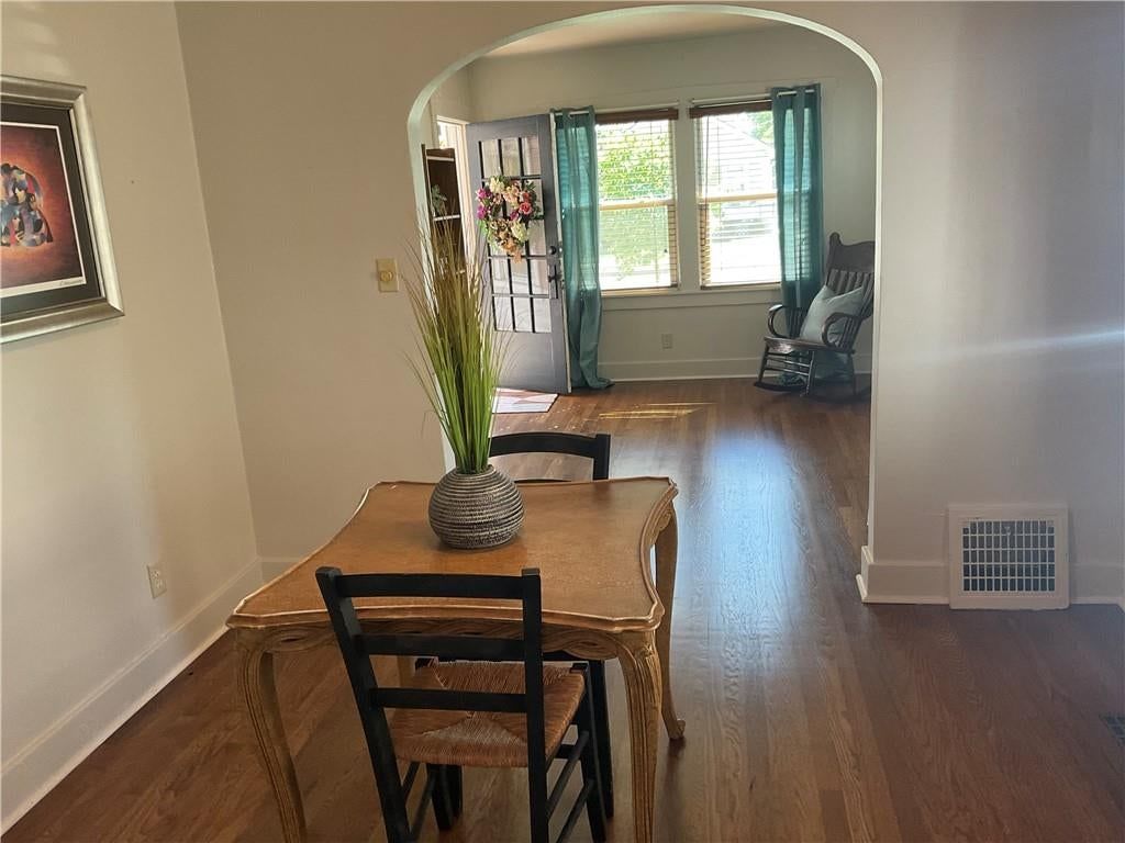 Photo 9 of 19 - 1014 E 23rd Avenue, North Kansas City, MO 64116