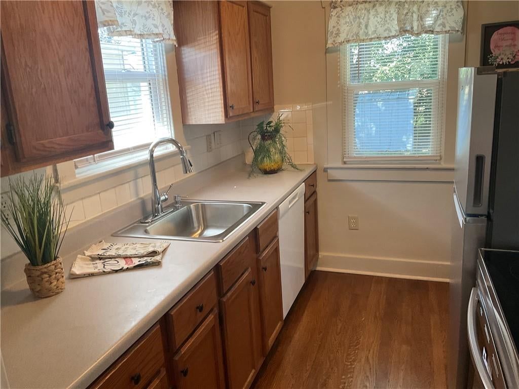 Photo 13 of 19 - 1014 E 23rd Avenue, North Kansas City, MO 64116