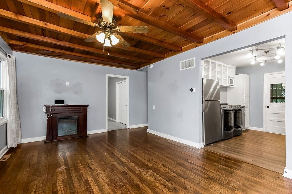 Photo 6 of 24 - 11410 E 25th Street S, Independence, MO 64052