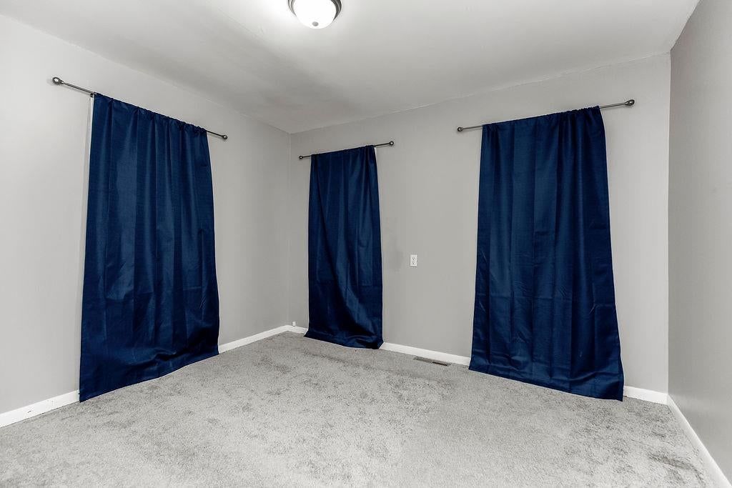 Photo 13 of 24 - 11410 E 25th Street S, Independence, MO 64052