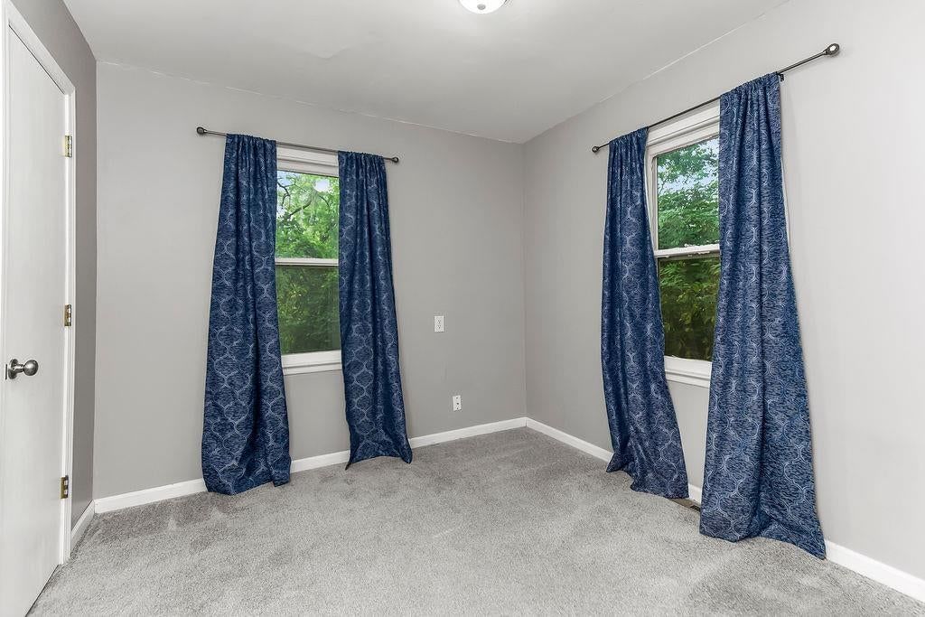 Photo 17 of 24 - 11410 E 25th Street S, Independence, MO 64052
