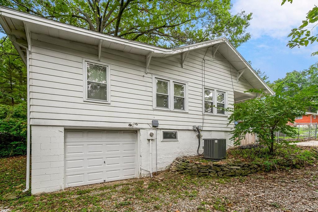 Photo 24 of 24 - 11410 E 25th Street S, Independence, MO 64052