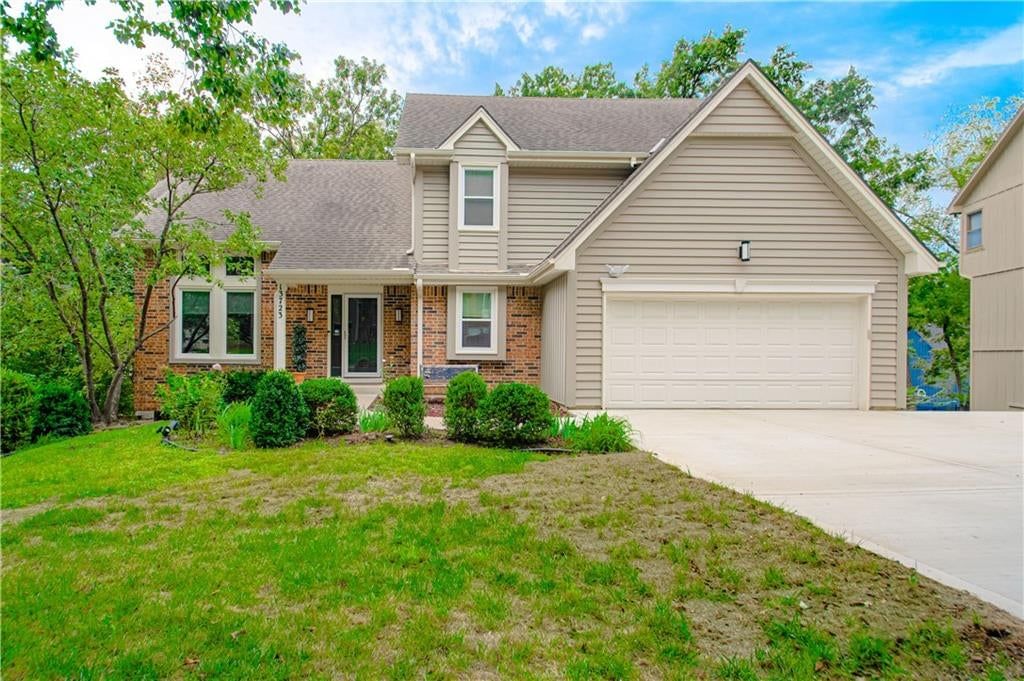 13723 W 75th Place, Lenexa, KS: listing photo 3