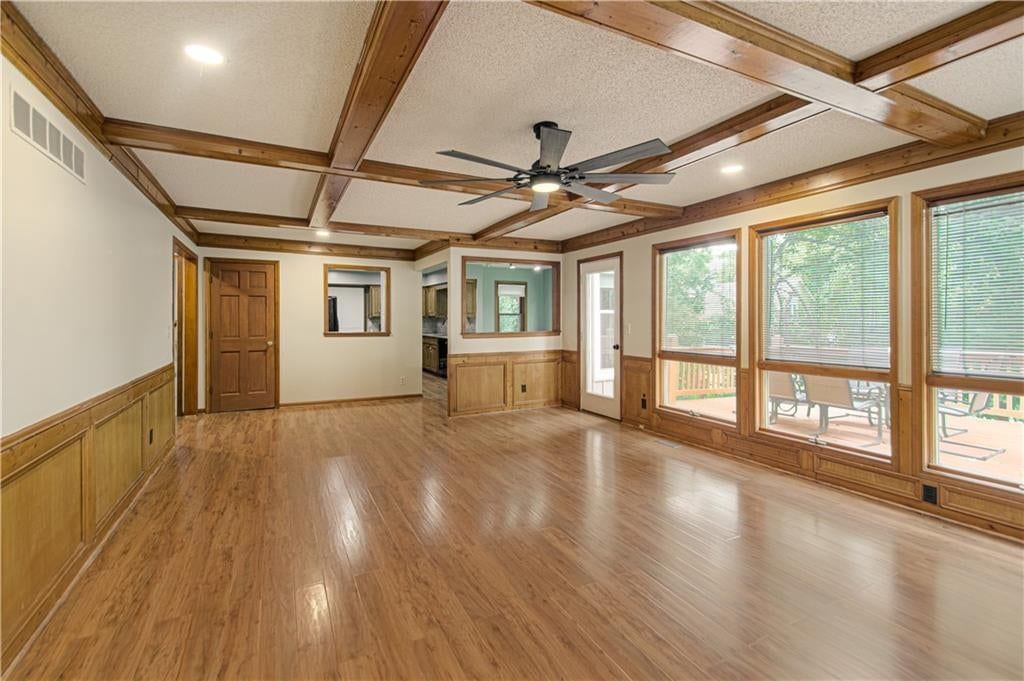 Photo 16 of 70 - 13723 W 75th Place, Lenexa, KS 66216