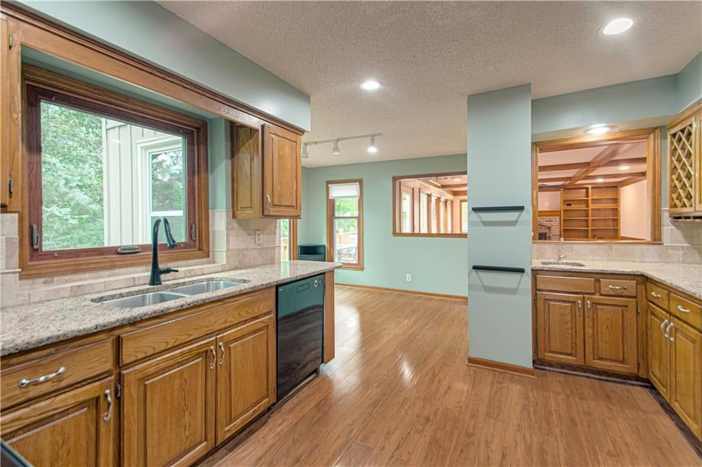 Photo 20 of 70 - 13723 W 75th Place, Lenexa, KS 66216