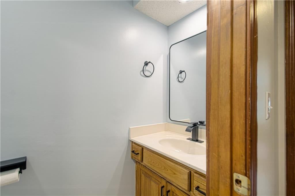 Photo 22 of 70 - 13723 W 75th Place, Lenexa, KS 66216