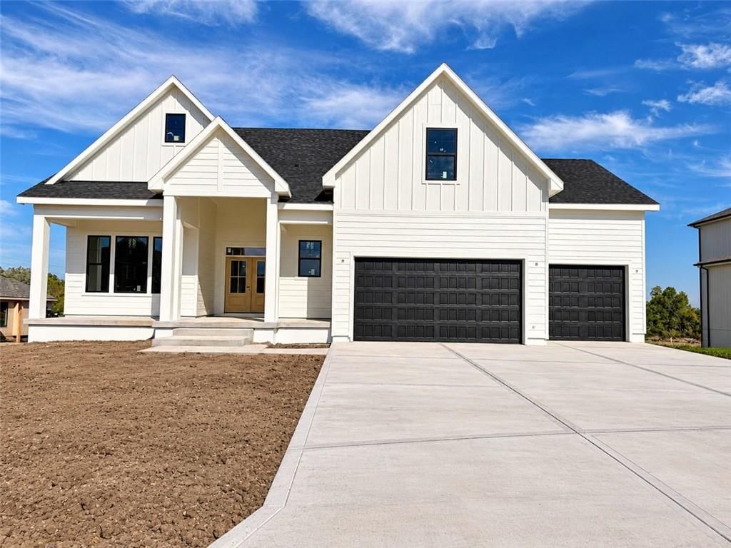 18994 W 193rd Terrace, Spring Hill, KS