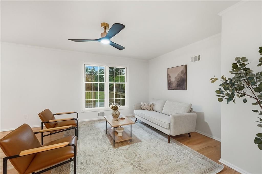 609 SW Elwood Drive — photo 6