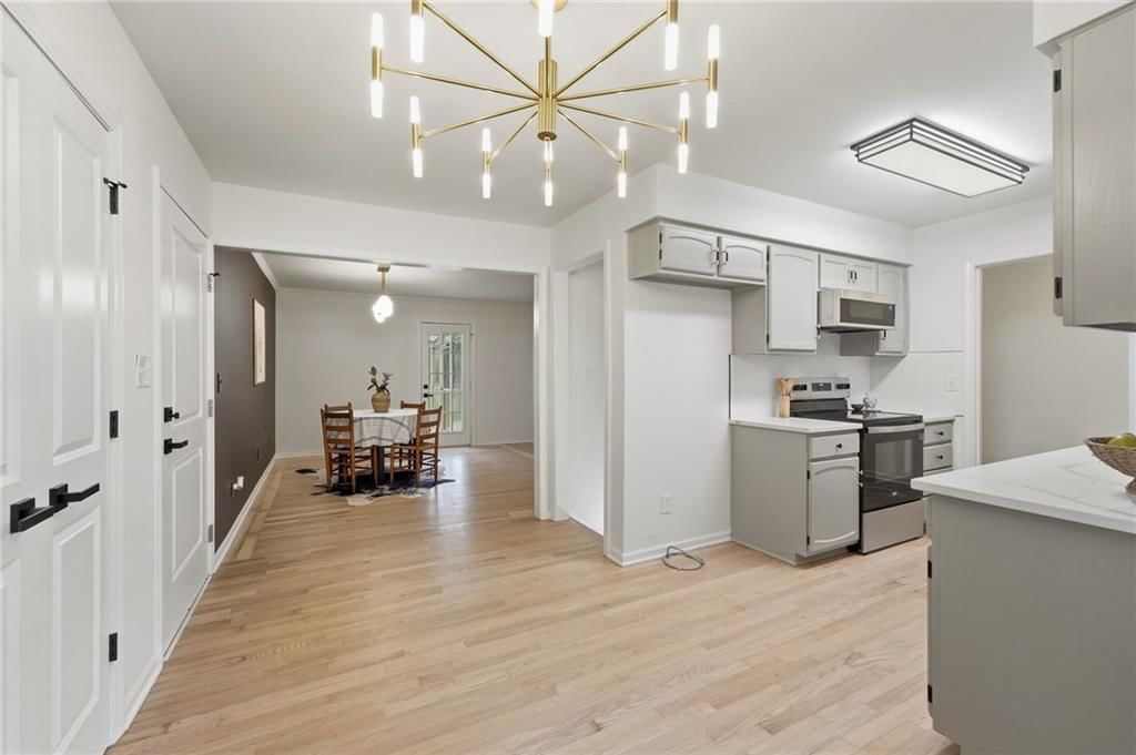 609 SW Elwood Drive — photo 12