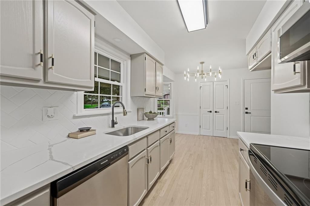 609 SW Elwood Drive — photo 15