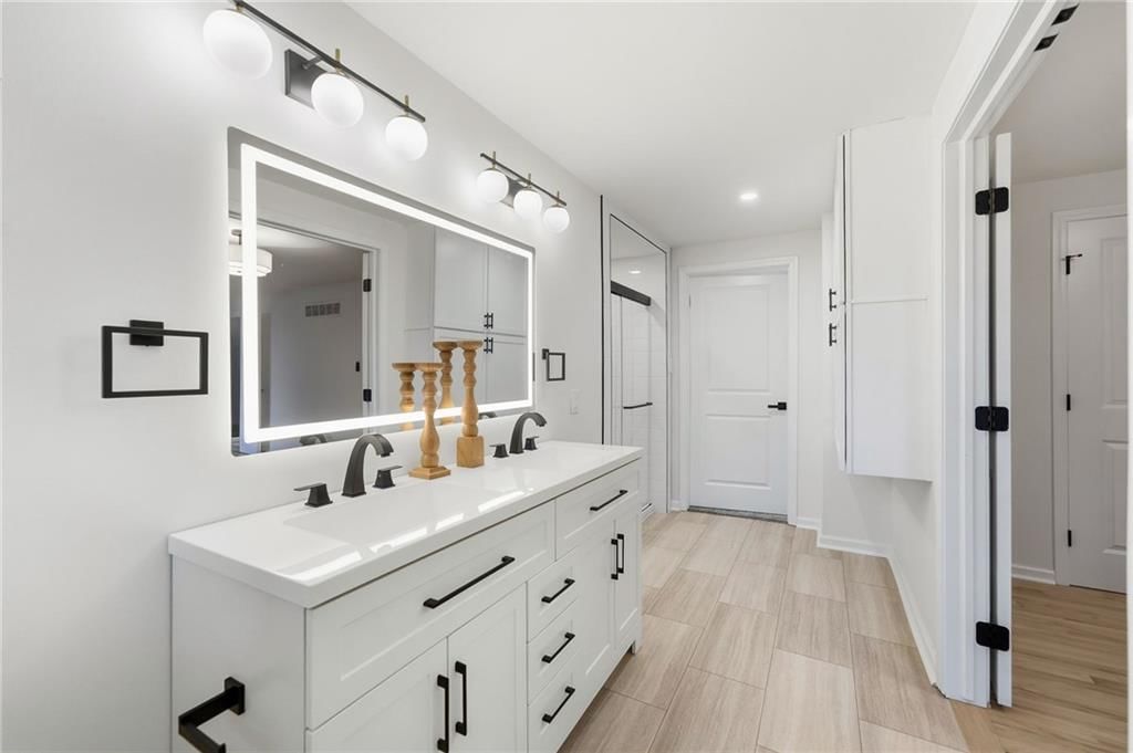 609 SW Elwood Drive — photo 25