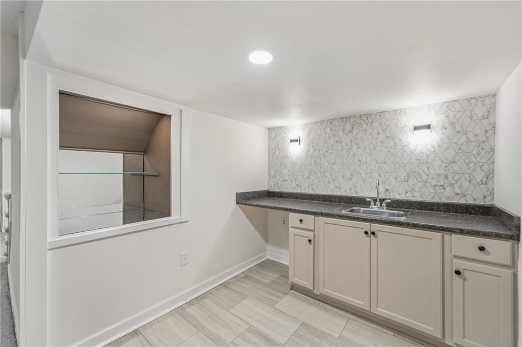 609 SW Elwood Drive — photo 31