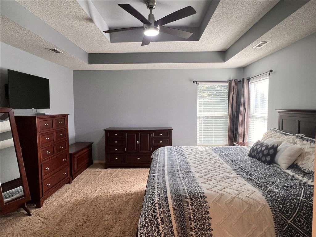 Photo 19 of 24 - 541 E Mockingbird Street, Gardner, KS 66030