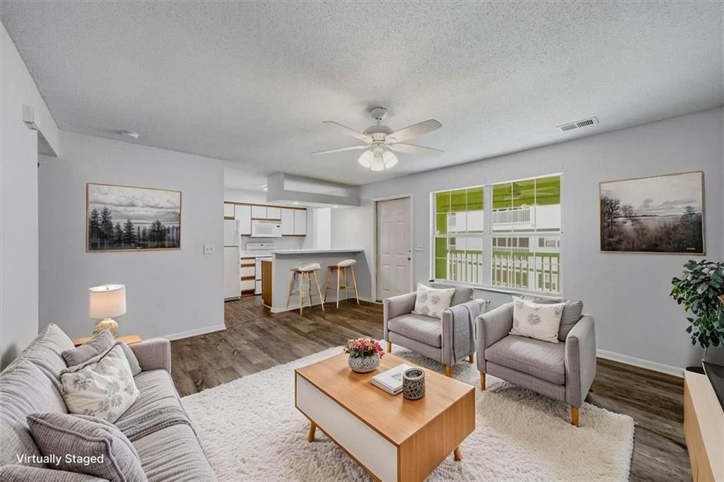 2393 NE 68th Street, Gladstone, MO: listing photo 3