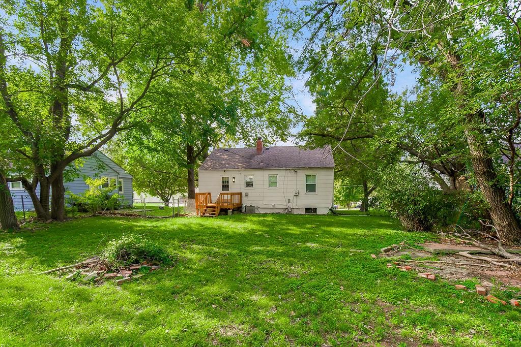 Photo 21 of 24 - 10812 E 59th Street, Raytown, MO 64133