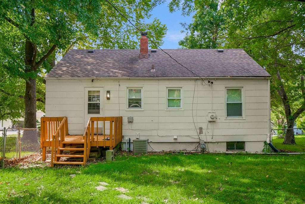 Photo 22 of 24 - 10812 E 59th Street, Raytown, MO 64133