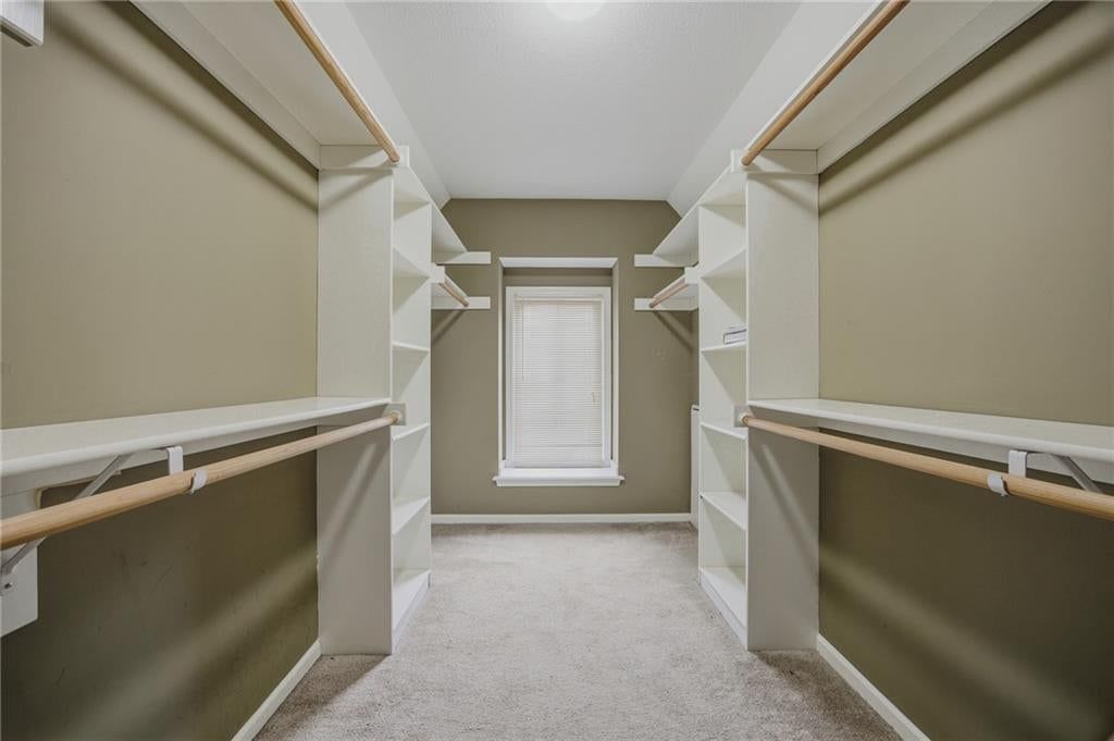 Photo 18 of 36 - 361 W Westhoff Place, Gardner, KS 66030