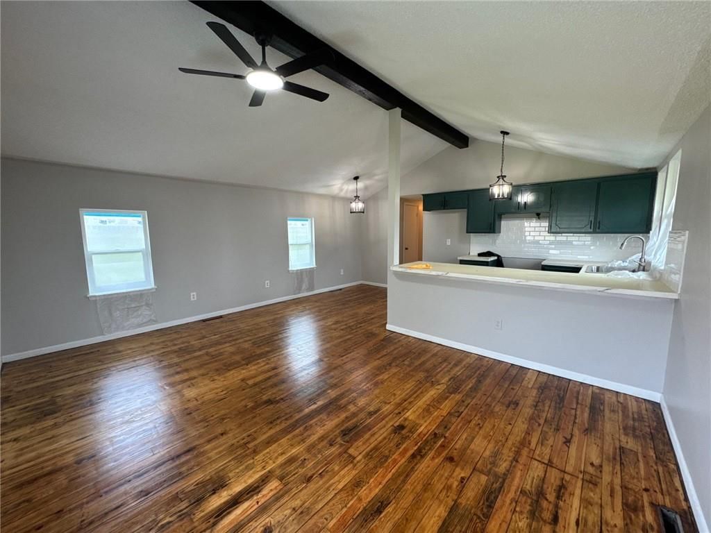 Photo 7 of 20 - 1003 E 83RD Terrace, Kansas City, MO 64131