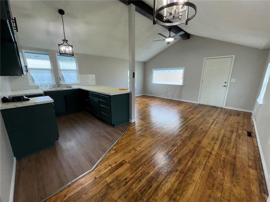 Photo 9 of 20 - 1003 E 83RD Terrace, Kansas City, MO 64131