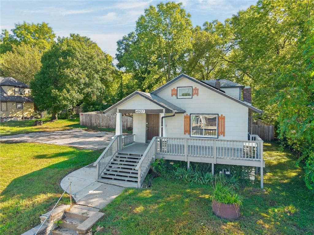 4927 Woodland Avenue, Kansas City, MO