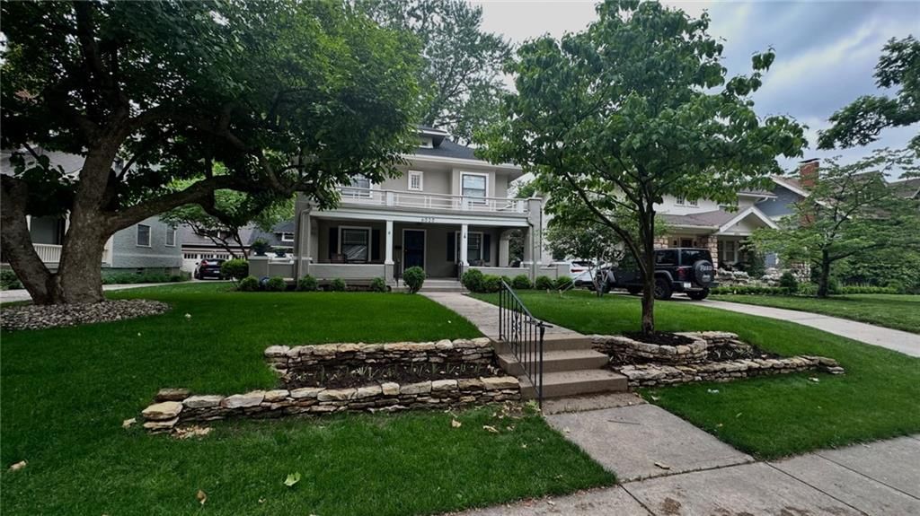 6020 McGee Street, Kansas City, MO