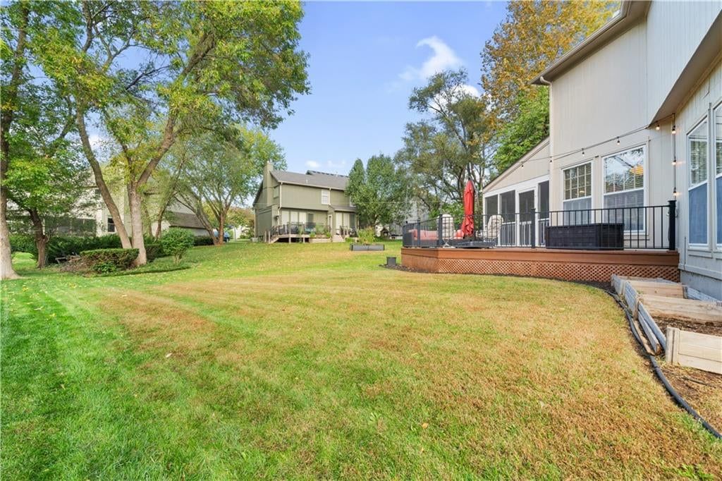Deck in 13912 Birch Street, Overland Park, KS 66224, photo 31