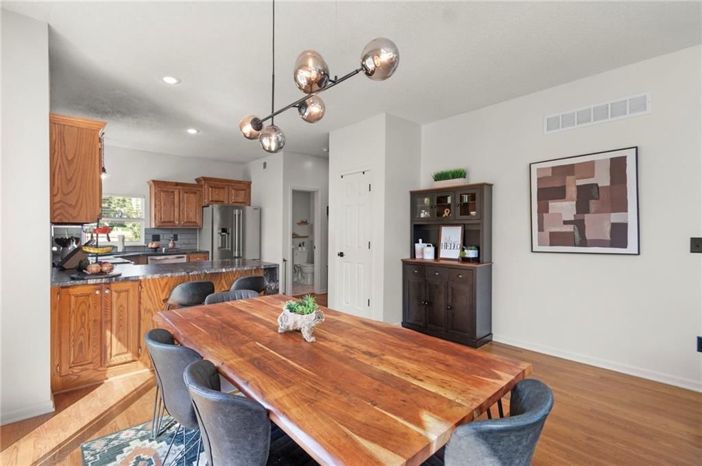 Photo 7 of 39 - 20587 W 126th Terrace W, Olathe, KS 66061