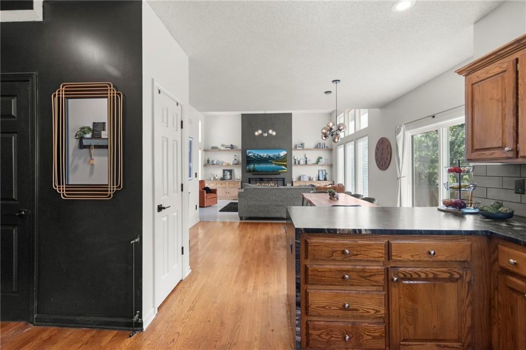 Photo 12 of 39 - 20587 W 126th Terrace W, Olathe, KS 66061