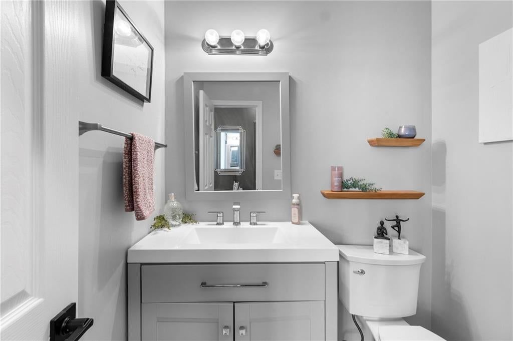 Photo 14 of 39 - 20587 W 126th Terrace W, Olathe, KS 66061