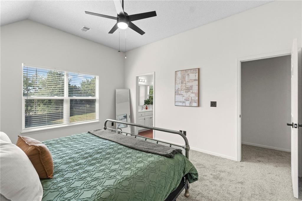 Photo 22 of 39 - 20587 W 126th Terrace W, Olathe, KS 66061